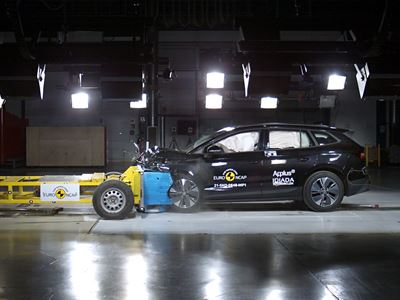 koda ENYAQ iV Mobile Progressive Deformable Barrier test 2022