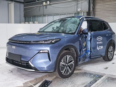 GEELY STARRAY EM i Side Pole test 2025 after crash