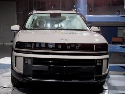 Hyundai NEXO Side Pole test 2025