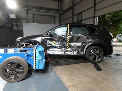 MAZDA CX 5 Side Mobile Barrier test 2025 after crash