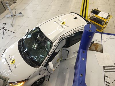 Toyota Yaris Side Pole test 2025 after crash