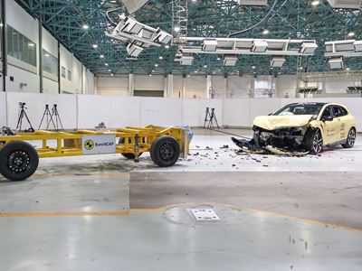 Leapmotor B05 MPDB test 2026 after crash