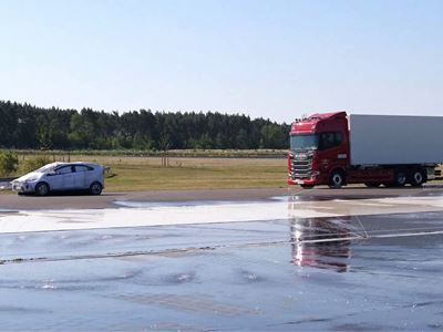 Scania R series 4x2 tractor unit 2026 test picture