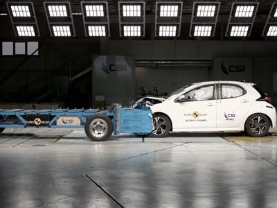 Toyota Yaris MPDB test 2025