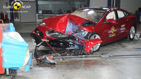 Tesla Model S - Frontal crash test 2014 - after crash