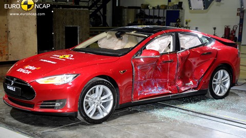 Tesla Model S  - Side crash test 2014