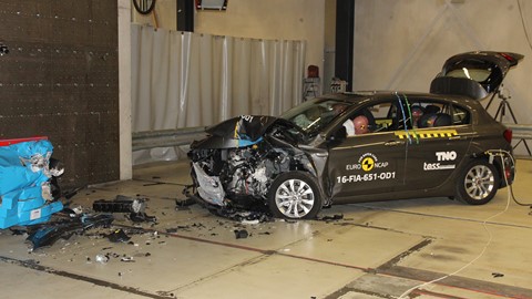 Fiat Tipo - Frontal Offset Impact test 2016 - after crash