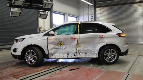 Ford Edge  - Side crash test 2016 - after crash