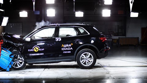 Audi Q5 - Frontal Offset Impact test 2017