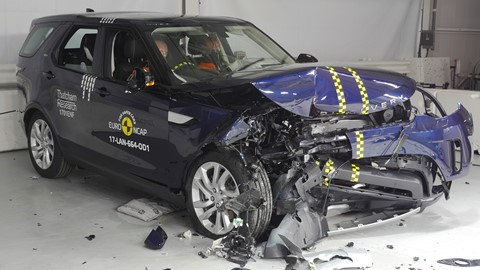 Land Rover Discovery - Frontal Offset Impact test 2017 - after crash