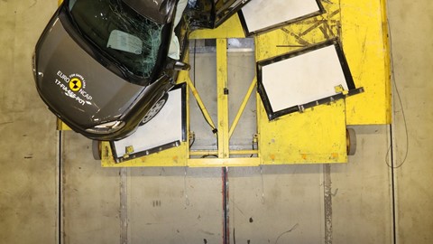 Fiat Doblo  - Pole crash test 2017 - after crash
