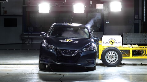 Nissan Micra - Side crash test 2017