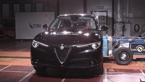 Alfa Romeo Stelvio  - Side crash test 2017