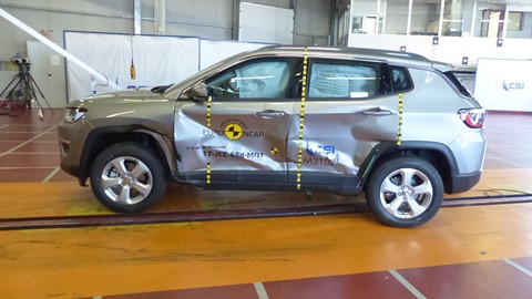 Jeep Compass  - Side crash test 2017-after crash