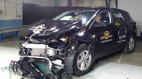 Opel/Vauxhall Grandland X- Frontal Offset Impact test 2017 - after crash