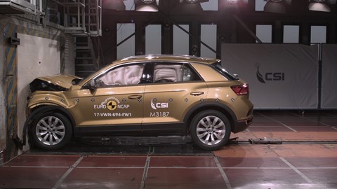 VW T Roc - Frontal Full Width test 2017
