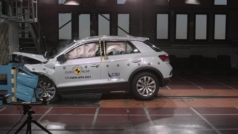 VW T Roc - Frontal Offset Impact test 2017
