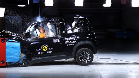 Citroën e-Mehari - Frontal Offset Impact test 2017