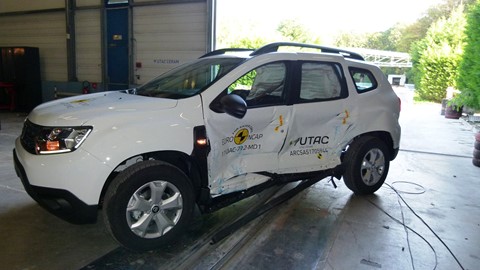 Dacia Duster - Side crash test 2017 - after crash
