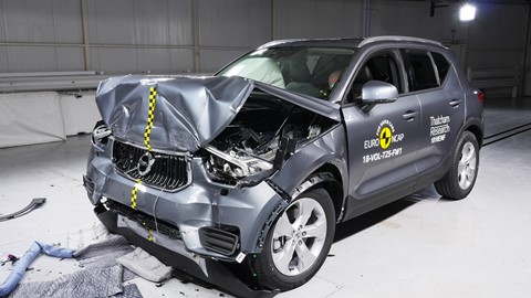 Volvo XC40 - Frontal Full Width test 2017 - after crash