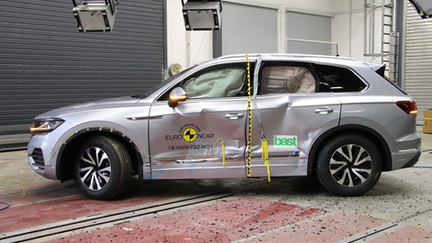 VW Touareg - Side crash test 2018 - after crash