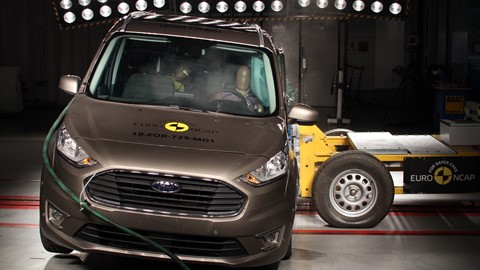 Ford Tourneo Connect - Side crash test 2018