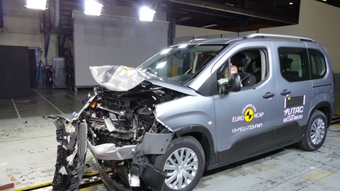 Peugeot Rifter - Frontal Full Width test 2018 - after crash
