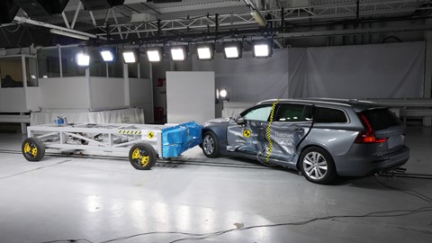 Volvo V60 - Side crash test 2018 - after crash