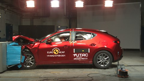 Mazda 3 - Frontal Offset Impact test 2019