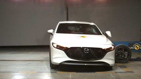 Mazda 3 - Side crash test 2019
