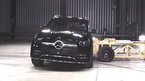 Mercedes-Benz GLE - Side crash test 2019