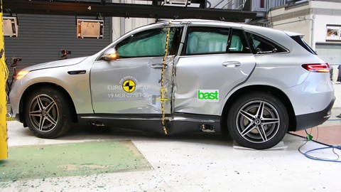 Mercedes-Benz EQ C - Pole crash test 2019 - after crash