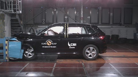 Škoda Kamiq - Frontal Offset Impact test 2019