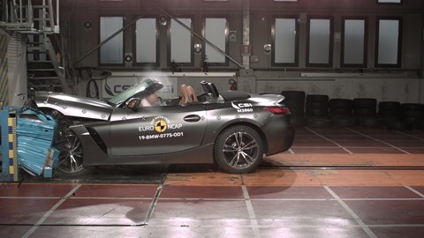 BMW Z4 - Frontal Offset Impact test 2019