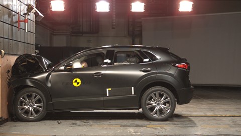 Mazda CX-30 - Frontal Full Width test 2019