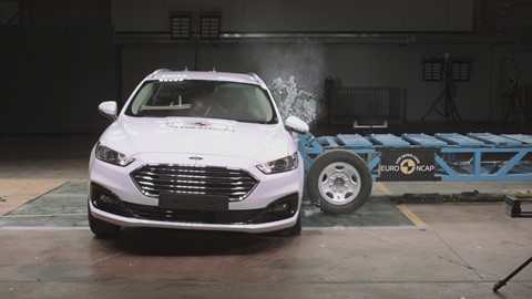 Ford Mondeo - Side crash test 2019