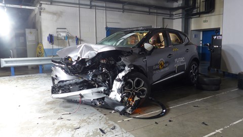 Renault Captur - Frontal Offset Impact test 2019 - after crash