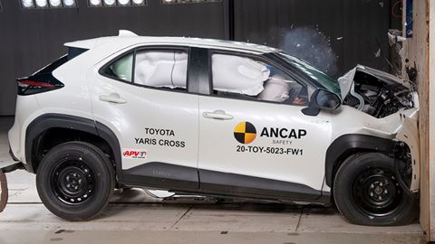 Toyota Yaris Cross - Full Width Rigid Barrier test 2021