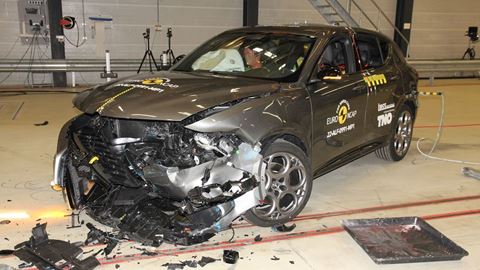 Alfa Romeo Tonale - Mobile Progressive Deformable Barrier test 2022 - after crash