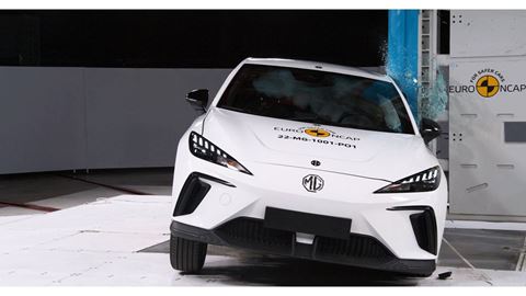 MG 4 Electric - Side Pole test 2022