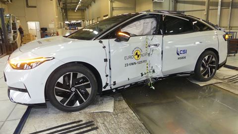 VW ID 7 Side Pole test 2023 after crash