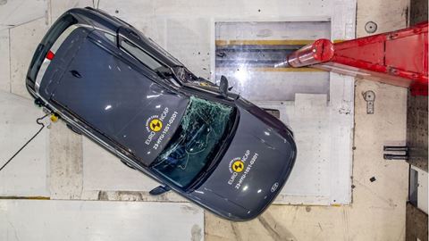 Hyundai KONA Side Pole test 2023 after crash