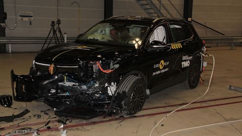 VW Tiguan eHybrid Mobile Progressive Deformable Barrier test 2024 after crash