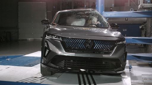 Renault Rafale PHEV Side Pole test 2022