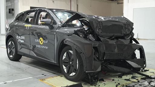 Deepal S07 Full Width Rigid Barrier test 2024 after crash