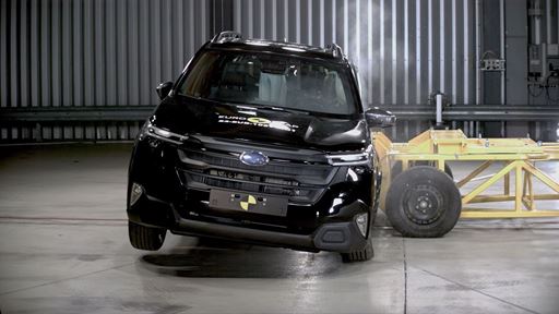 Subaru Forester Side Mobile Barrier test 2024