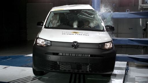 VW Caddy PHEV Side Pole test 2021