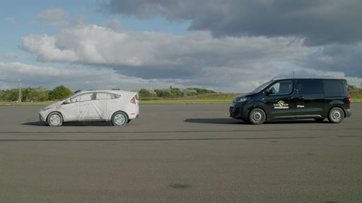 Opel Vauxhall Vivaro Commercial Van Safety Tests 2024