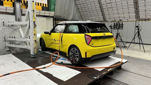 MINI Cooper E Side Pole test 2025 after crash