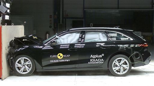 Audi A5 Full Width Rigid Barrier test 2024